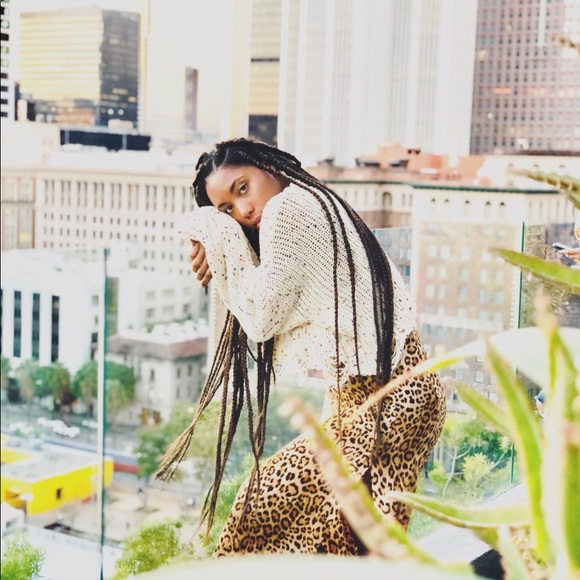 Meet your Posher, Tabitha - Picture 1 of 1